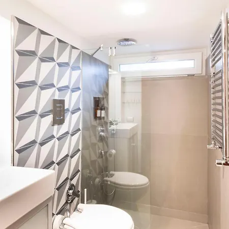 Cortile Montechia By Domusextra Apartment