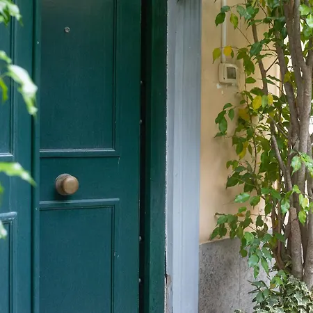 Cortile Montechia By Domusextra Apartment *