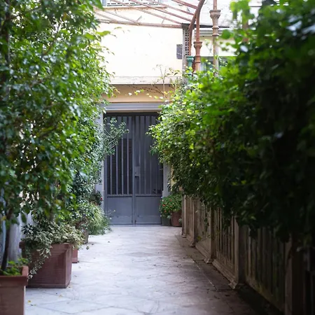 Cortile Montechia By Domusextra Apartment