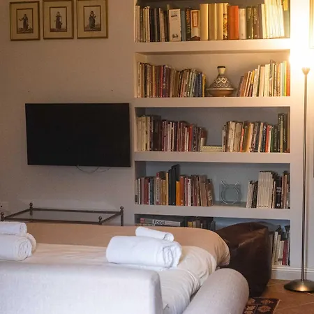Cortile Montechia By Domusextra Apartment Naples